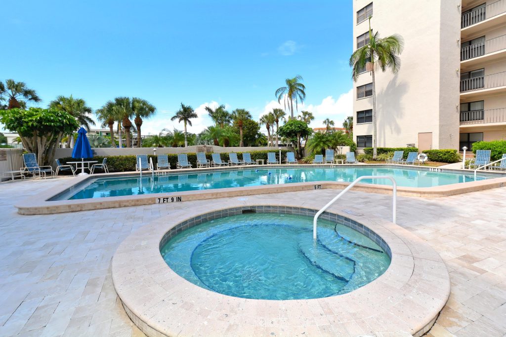 Lido-Towers-in-Lido-key - Florida Gulf Coast Vacation Rentals Lido Towers
